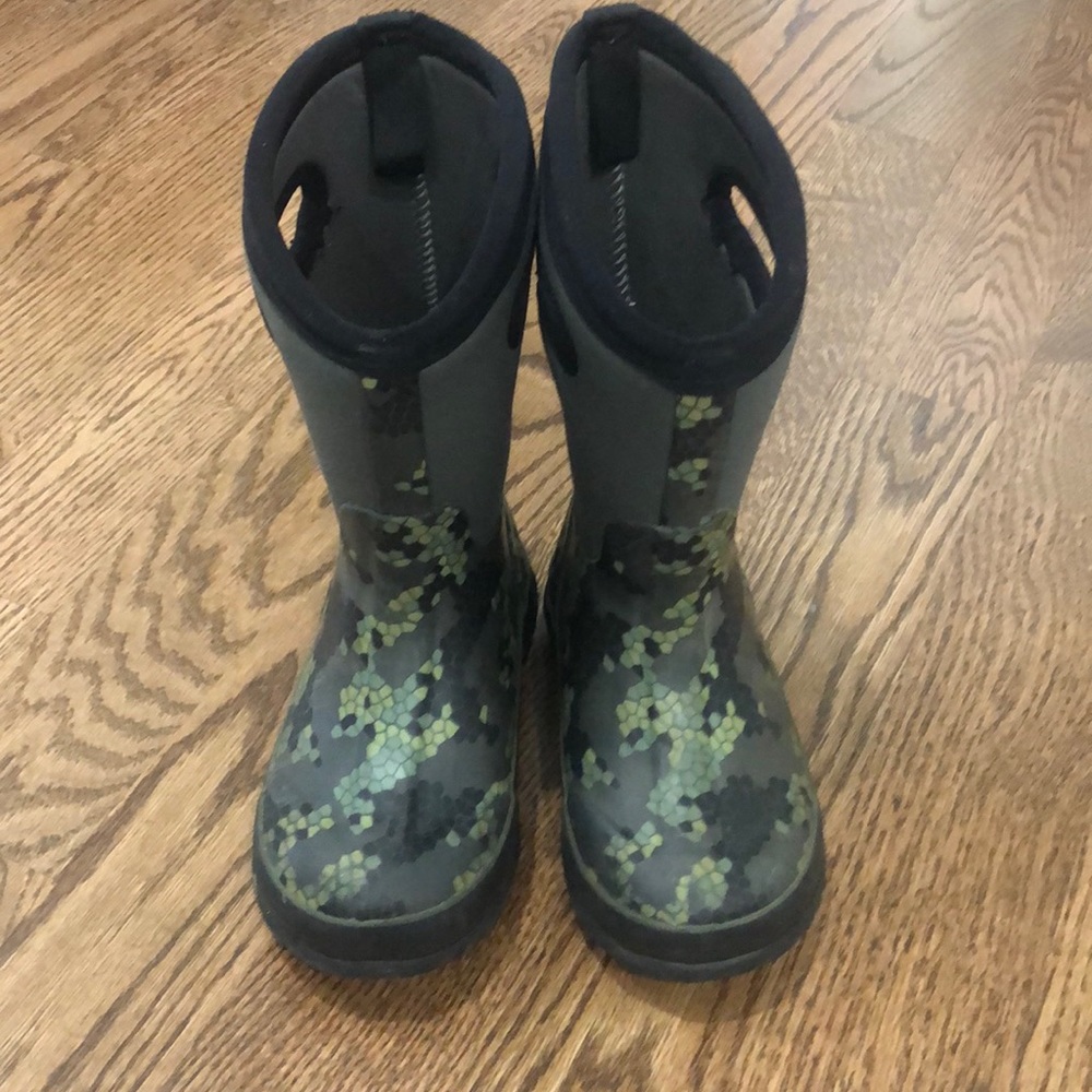 Bogs Kids Green Camo Neoprene Rain & Snow Boots